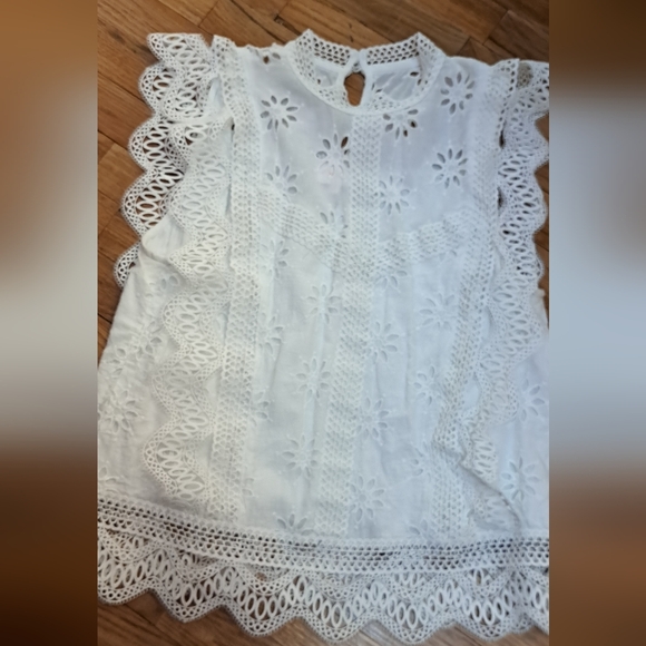 Entro Elegant White Lace Crochet Sleeveless Top. Xs - Picture 6 of 11